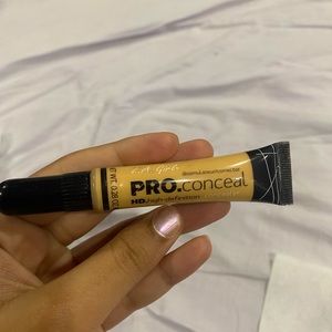 LA Girl concealer